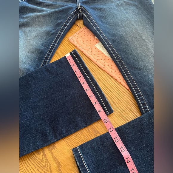 Miss Me Embellished Mid Rise Boot Jeans 30/33💎 - Picture 5 of 16